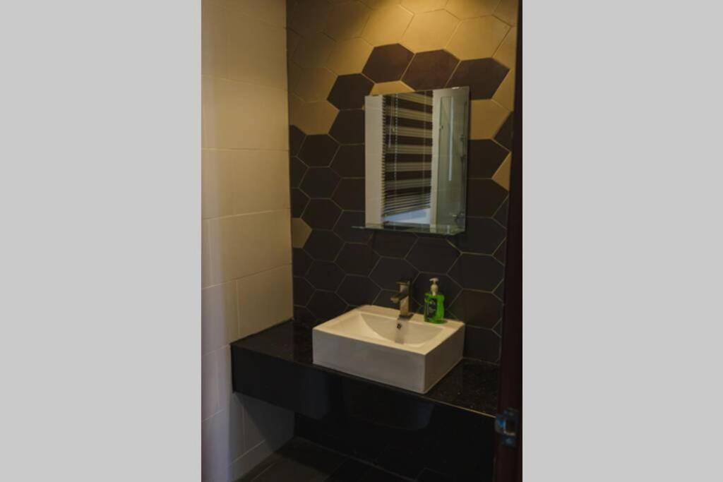 Jazz Suites 1 Vivacity Kuching Exteriör bild
