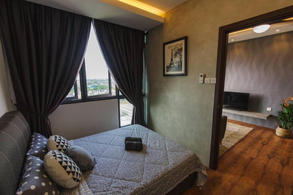 Jazz Suites 1 Vivacity Kuching Exteriör bild