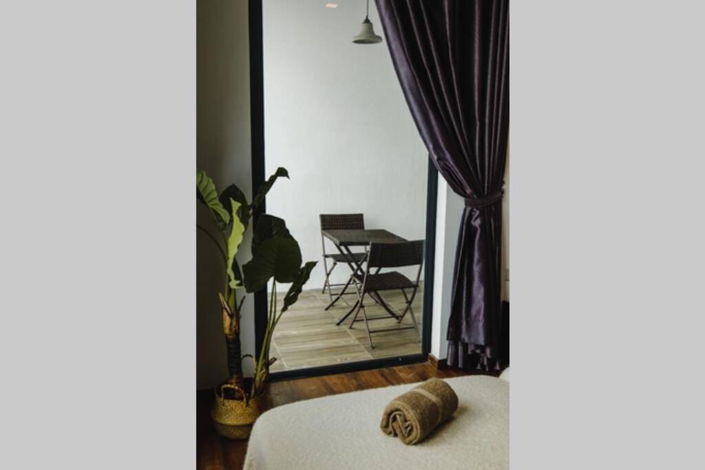 Jazz Suites 1 Vivacity Kuching Exteriör bild