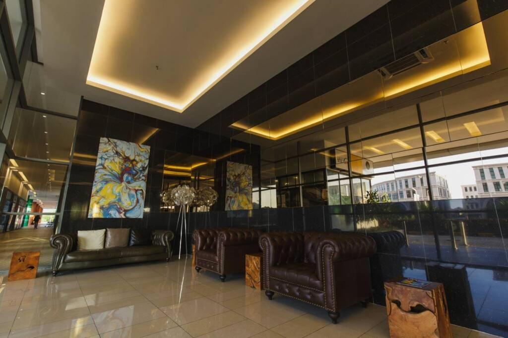 Jazz Suites 1 Vivacity Kuching Exteriör bild