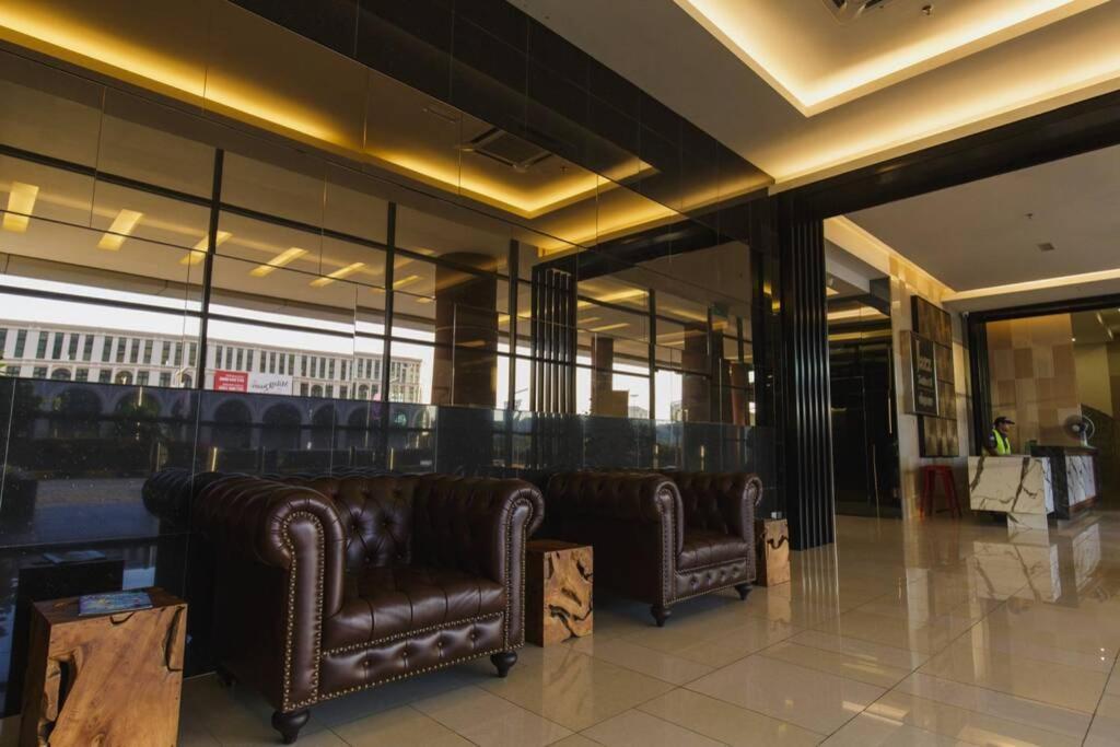 Jazz Suites 1 Vivacity Kuching Exteriör bild